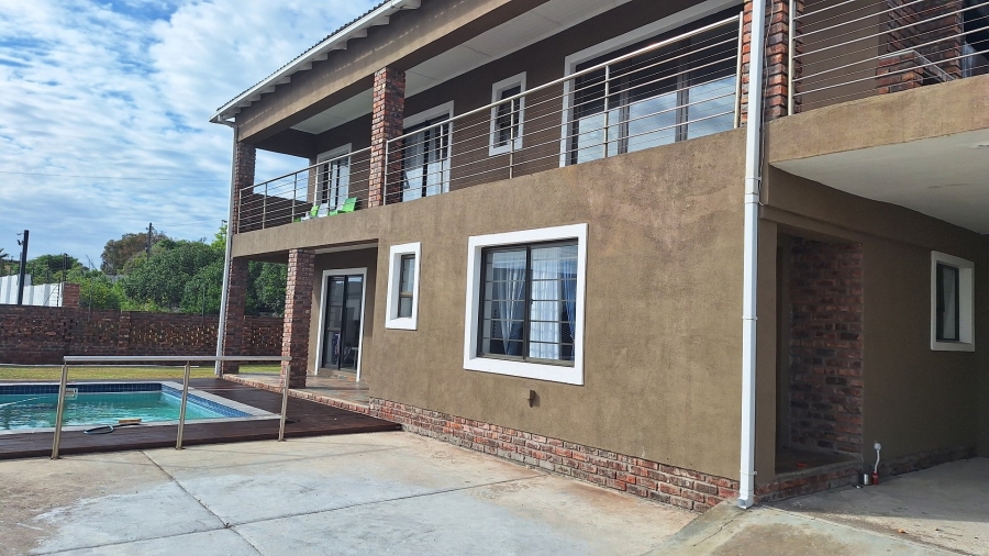4 Bedroom Property for Sale in Humerail Eastern Cape